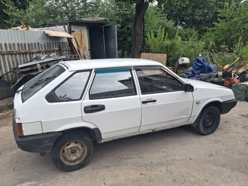 Авто ВАЗ 2109 1997 № 8981168