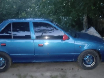 Авто Suzuki Swift 1995 № 8981244