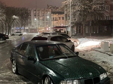 Авто BMW 3 Серия 1993 № 8981248