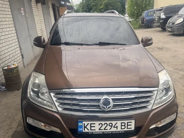Авто SsangYong Rexton 2015 № 8981250