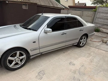 Авто Mercedes 280 1998 № 8981262