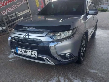 Авто Mitsubishi Outlander 2017 № 8981273