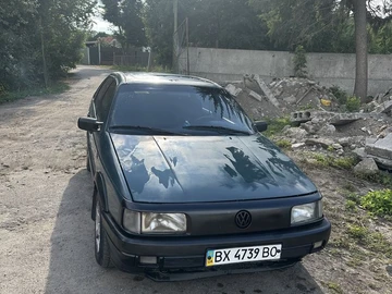 Авто Volkswagen Passat Sedan 1991 № 8981276