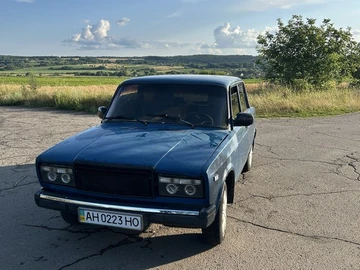 Авто ВАЗ 2107 1990 № 8981436