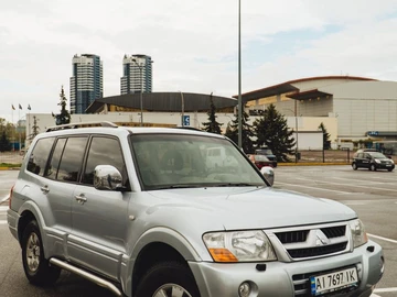 Авто Mitsubishi Pajero 2004 № 8981453