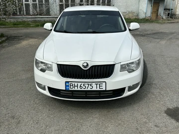 Авто Skoda Superb 2012 № 8981482