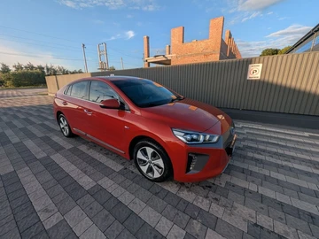 Авто Hyundai Ioniq 2017 № 8981534