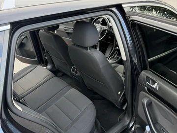 Авто Volkswagen Golf 2010 № 8981671