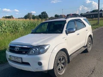 Авто Toyota Fortuner 2007 № 8981680