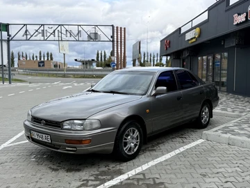 Авто Toyota Camry 1993 № 8981885