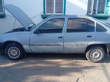 Авто Opel Kadett 1989 № 8981951