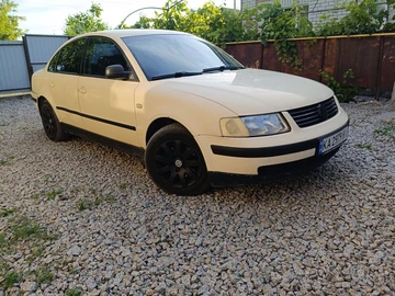 Авто Volkswagen Passat Sedan 1999 № 8981976
