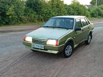 Авто ВАЗ 21099 1993 № 8981989