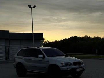 Авто BMW X5 2002 № 8982082