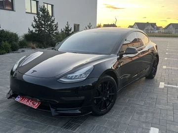 Авто Tesla Model 3 2018 № 8982122