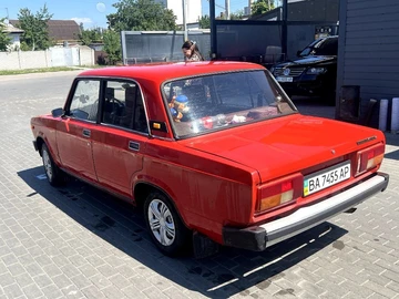 Авто ВАЗ 2105 1988 № 8982241