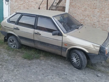Авто ВАЗ 2109 1999 № 8982330