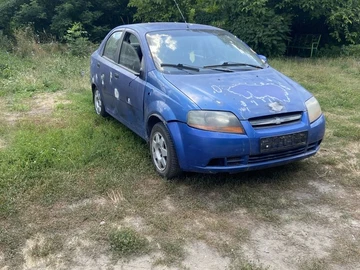 Авто Chevrolet Aveo 2004 № 8982477