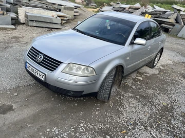 Авто Volkswagen Passat Sedan 2002 № 8982666