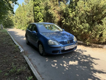 Авто Volkswagen Golf 2004 № 8982901