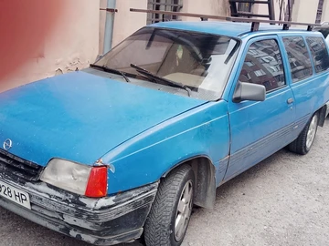 Авто Opel Kadett 1989 № 8982971