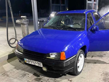 Авто Opel Kadett 1989 № 8983296