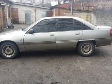 Авто Opel Omega 1988 № 8983431