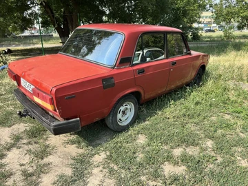 Авто ВАЗ 2107 1990 № 8983439