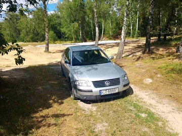 Авто Volkswagen Passat Sedan 2003 № 8984023