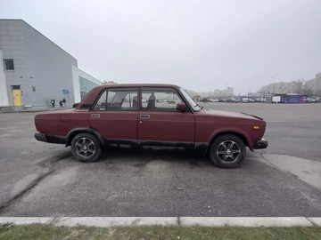 Авто ВАЗ 2107 2002 № 8984038