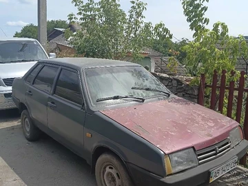 Авто ВАЗ 21099 2000 № 8984243