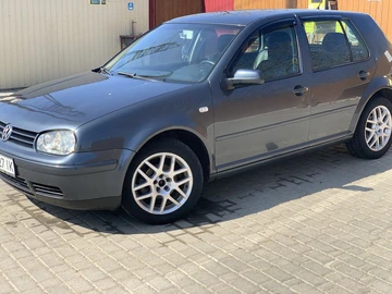 Авто Volkswagen Golf 2003 № 8984492