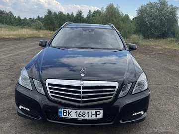 Авто Mercedes E Серия 2010 № 8984521