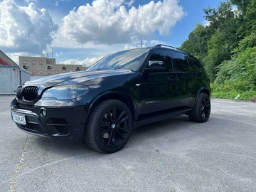 Авто BMW X5 2010 № 8984638