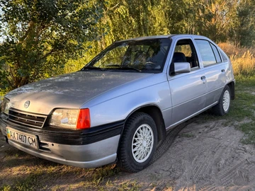 Авто Opel Kadett 1990 № 8984653