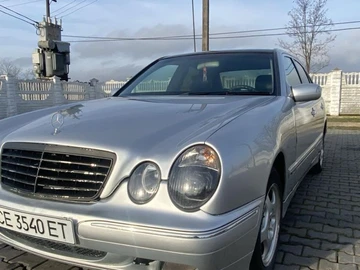 Авто Mercedes E Серия 2000 № 8985019