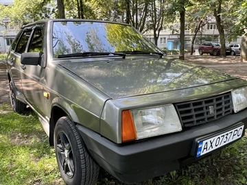 Авто ВАЗ 2109 1993 № 8985129
