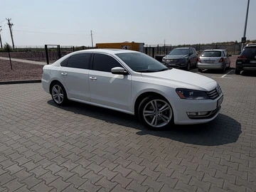 Авто Volkswagen Passat Sedan 2013 № 8985326