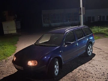 Авто Volkswagen Golf 2003 № 8985550