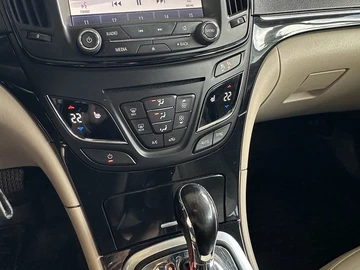 Авто Opel Insignia 2013 № 8985969