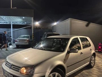 Авто Volkswagen Golf 2003 № 8986415