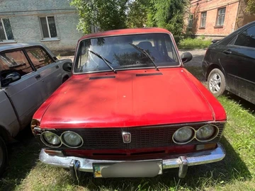 Авто ВАЗ 2103 1981 № 8986571