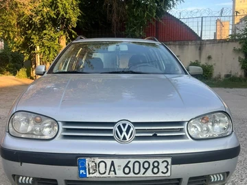 Авто Volkswagen Golf 2003 № 8987071