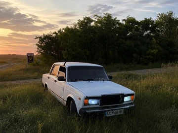 Авто ВАЗ 2107 1995 № 8987176