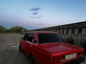 Авто ВАЗ 2105 1986 № 8987216