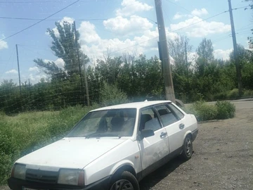 Авто ВАЗ 21099 1998 № 8987298
