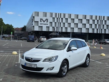 Авто Opel Astra 2012 № 8988081