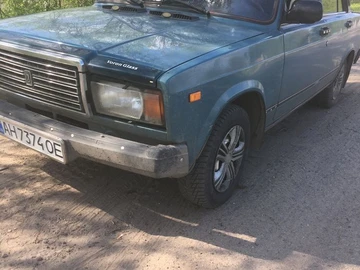 Авто ВАЗ 2107 2004 № 8988103