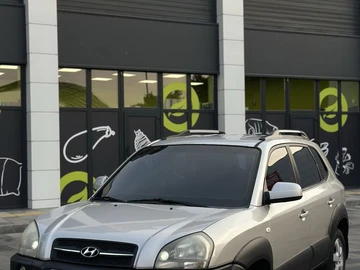 Авто Hyundai Tucson 2007 № 8988201