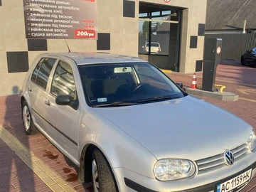 Авто Volkswagen Golf 2000 № 8988804